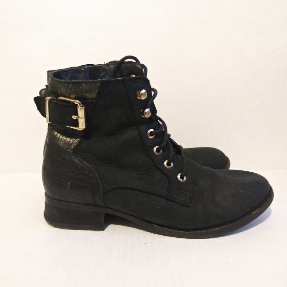 Aldo Womens ankle boots size 7.5